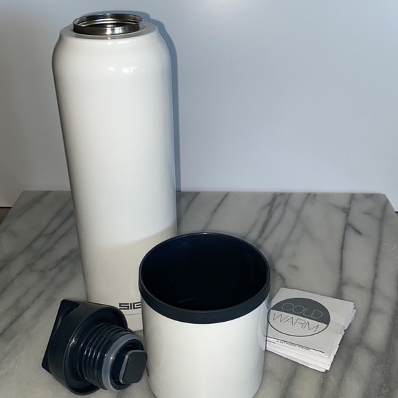 SIGG .75l Thermo Bottle with Removable Mug- WHITE - Picture 4 of 6